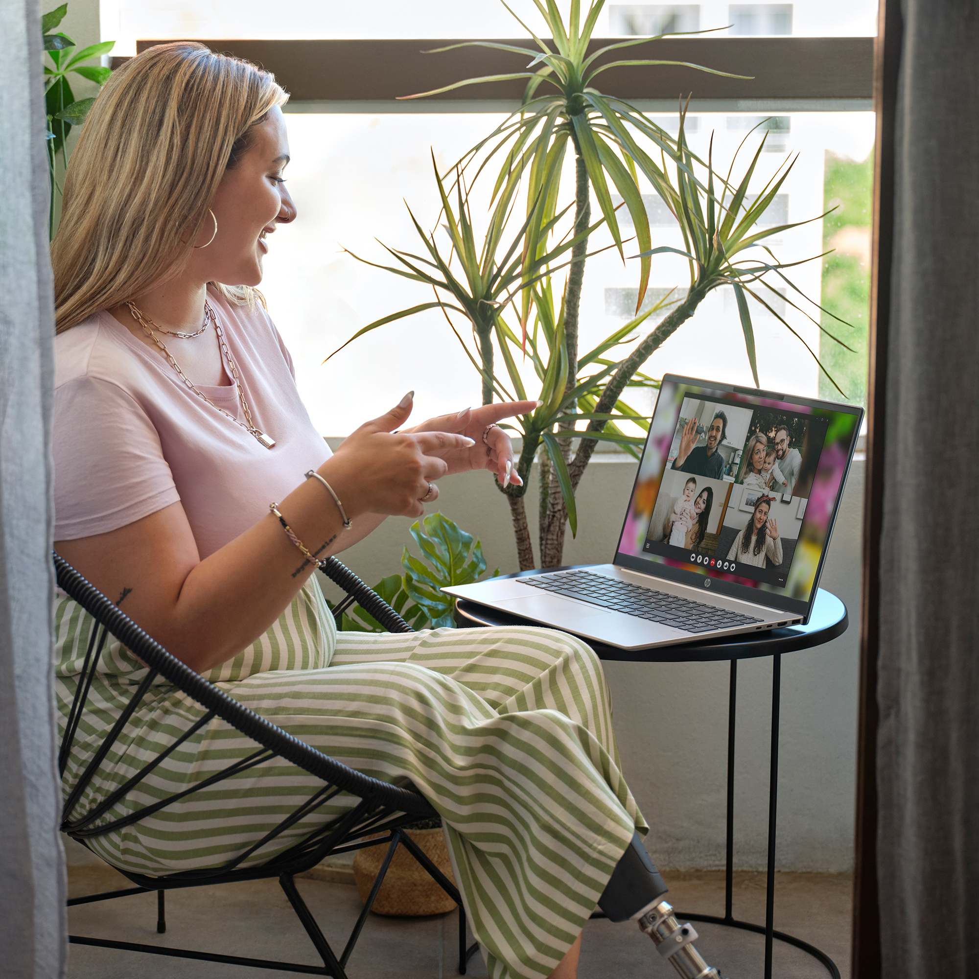 HP Pavilion 16-af0054nw Intel Core Ultra 7 155U Laptop 40,6 cm (16") 2K 16 GB LPDDR5x-SDRAM 1 TB SSD NVIDIA GeForce MX570 Wi-Fi 6E (802.11ax) Free DOS AI PC Srebrny - obrazek 4