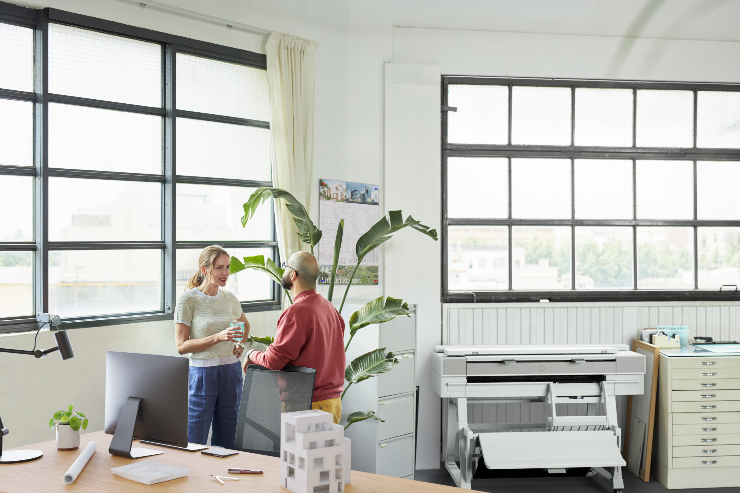 HP Designjet 36-calowe urządzenie wielofunkcyjne T950 - obrazek 3