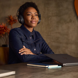 HP Poly Voyager Surround 80 UC USB-C Headset +USB-C/A Adapter