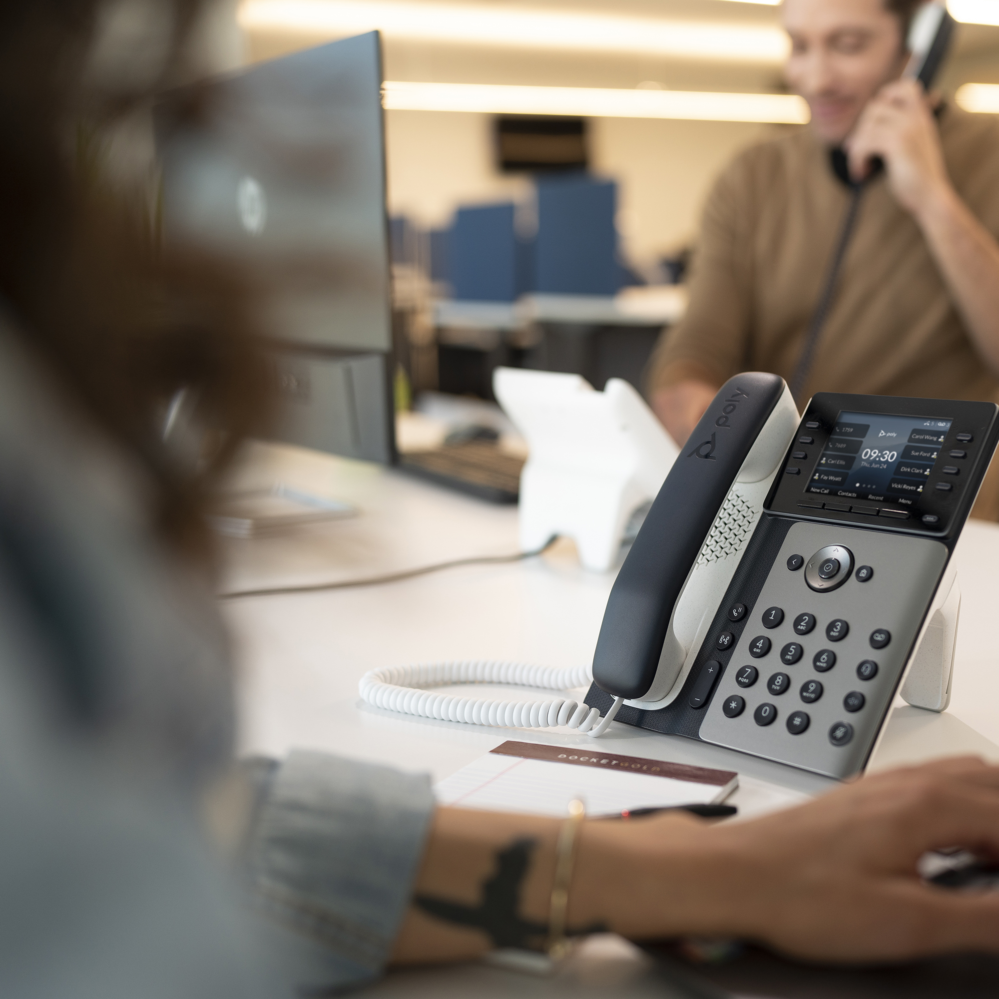 HP Poly Telefon IP Poly Edge E300 z obsługą funkcji PoE - obrazek 3