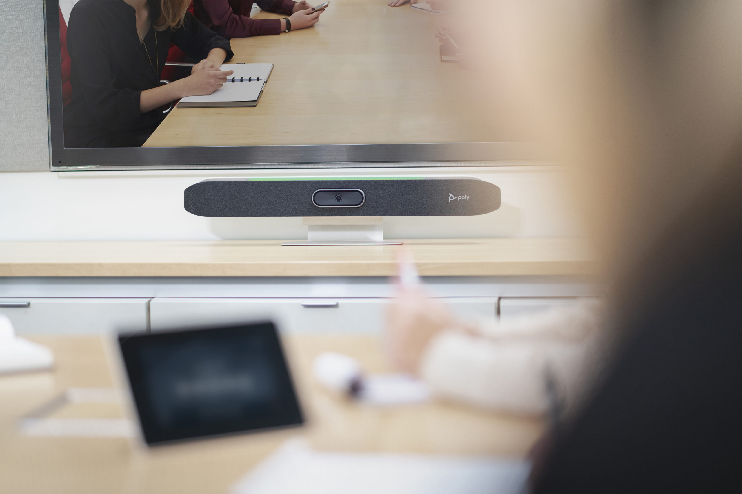 HP Poly Zestaw soundbara wideo all-in-one Poly Studio X50 z kontrolerem TC8